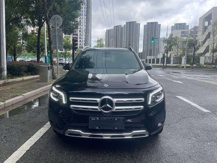 Mercedes-Benz GLB-Class, 2023 — фото 2 из 9
