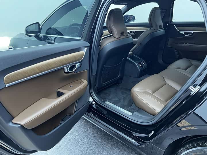 Volvo S90, 2024 — фото 9 из 9