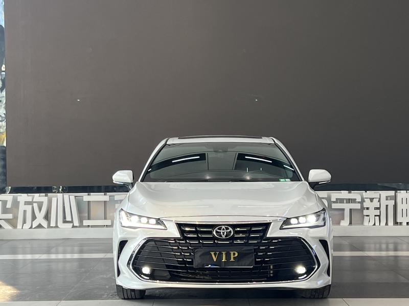 Toyota Avalon, 2023 — фото 2 из 12