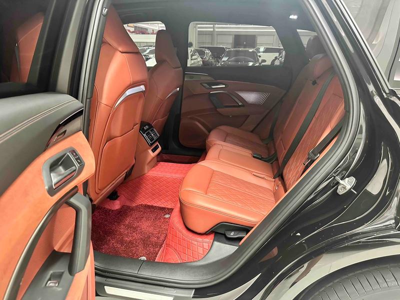 Audi Q5L, 2025 — фото 9 из 12