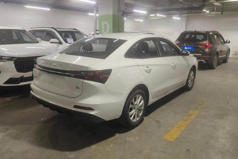 Roewe i5, 2025 — фото 3 из 10