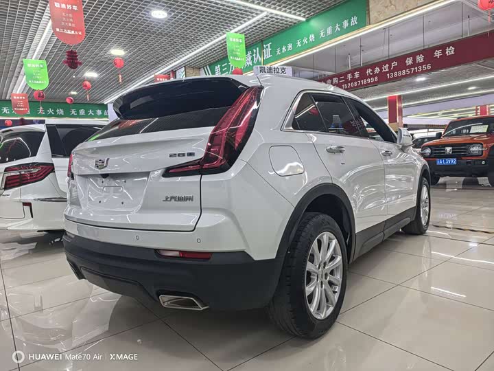 Cadillac XT4, 2023 — фото 8 из 9