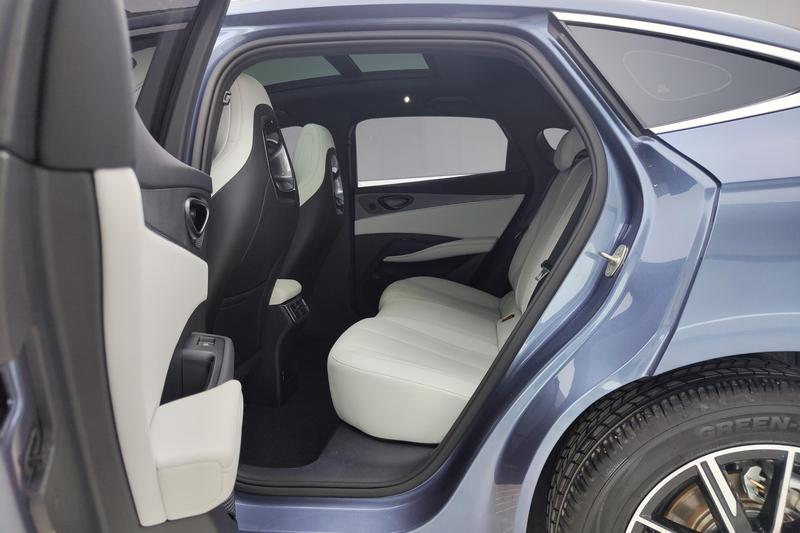 BYD Seal 06 Hybrid/EV, 2024 — фото 10 из 12