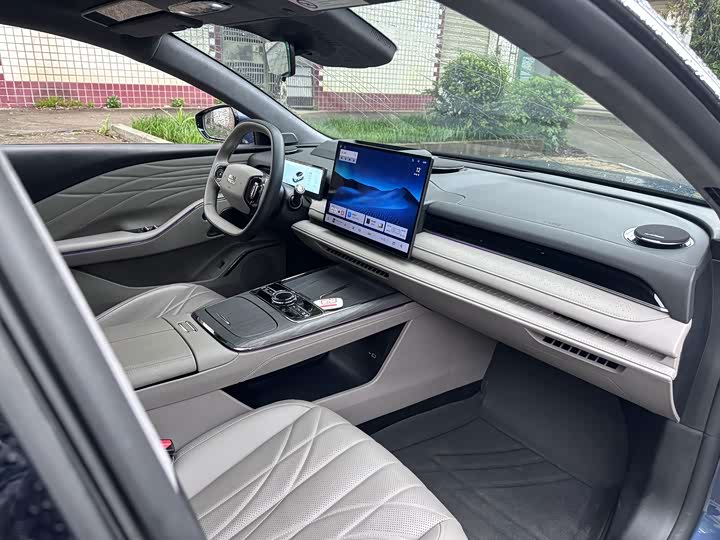 Geely Galaxy Starshine 8 EM-i, 2025 — фото 9 из 9