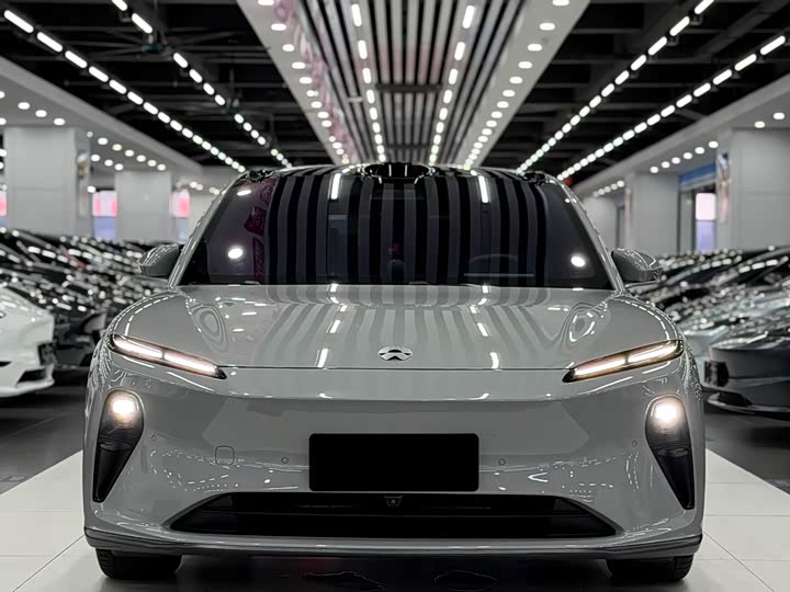 Nio ET5, 2024 — фото 2 из 9