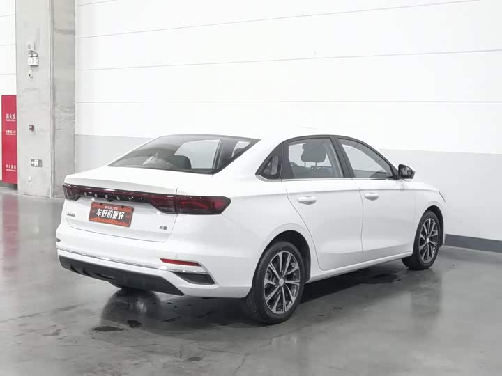 Geely Emgrand, 2024 — фото 2 из 9