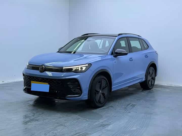 Volkswagen Tiguan L Pro, 2024 — купить в Тамбове под ключ