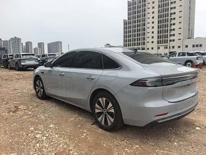 Geely Galaxy A7, 2025 — фото 3 из 9