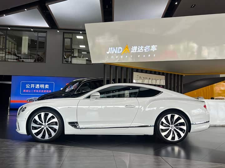 Bentley Continental GT, 2025 — фото 6 из 9