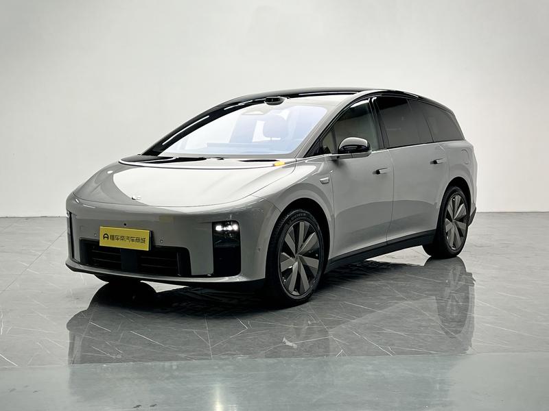 LiXiang i8, 2025 — купить в Санкт-Петербурге под ключ