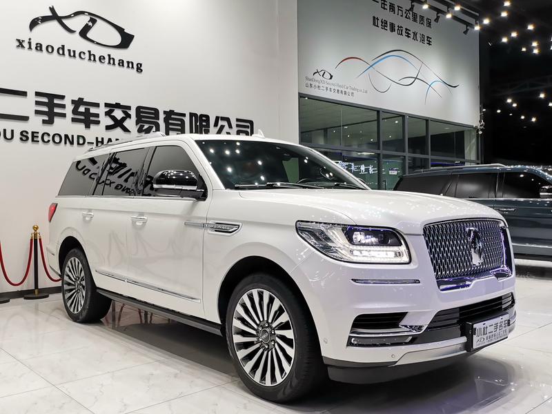 Lincoln Navigator, 2023 — фото 3 из 12