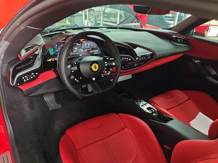 Ferrari SF90, 2024 — фото 5 из 9