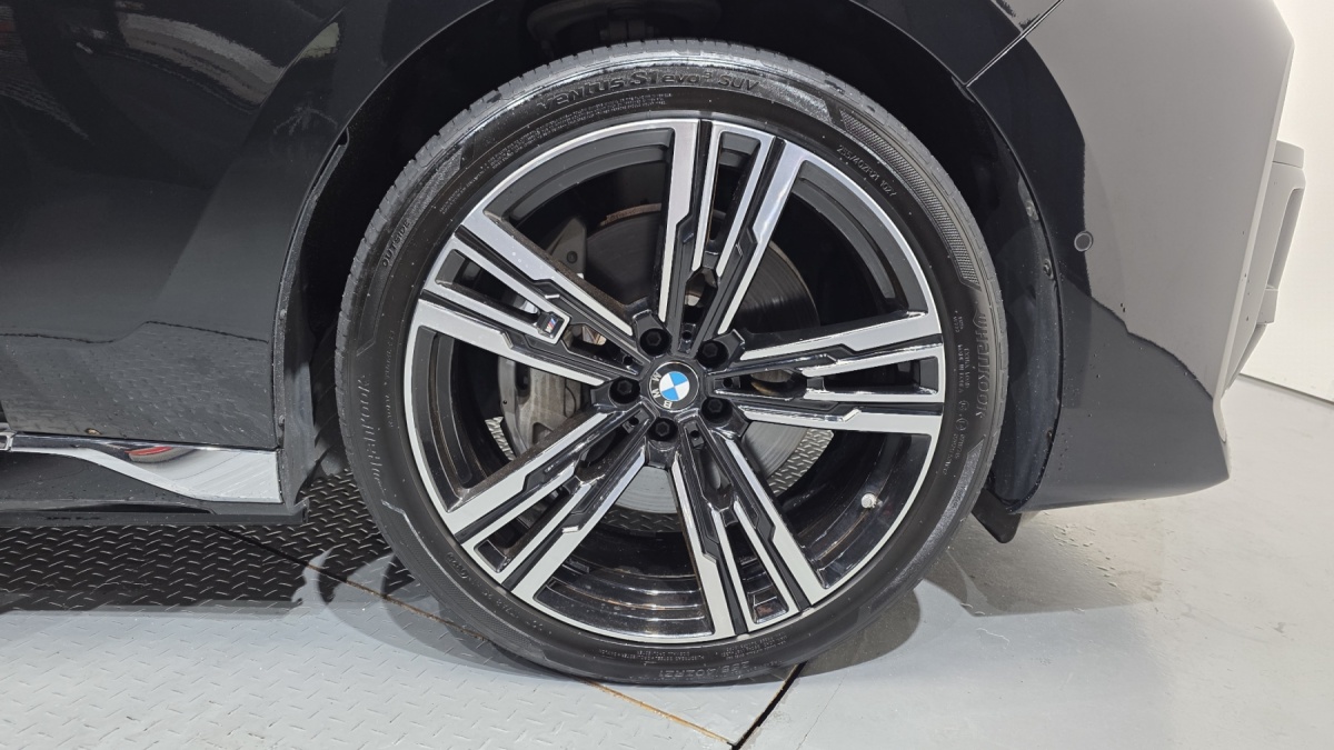 BMW i7, 2023 — фото 5 из 12