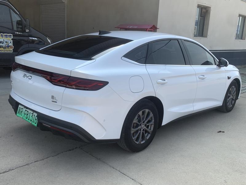 BYD Qin L, 2025 — фото 6 из 10