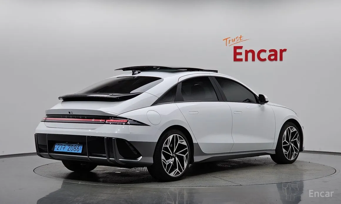 Hyundai Ioniq 6, 2023 — фото 2 из 12