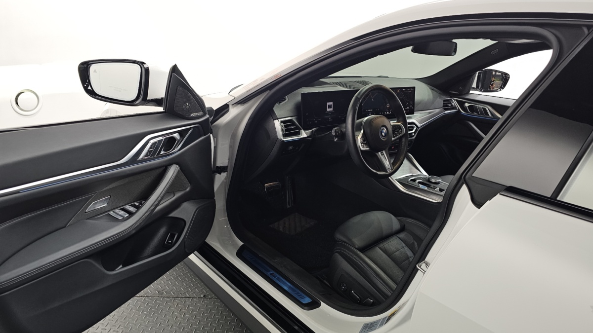 BMW i4, 2024 — фото 10 из 12