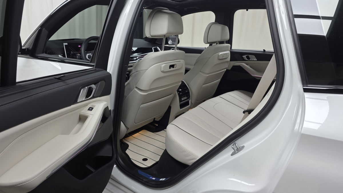BMW X5, 2025 — фото 12 из 12