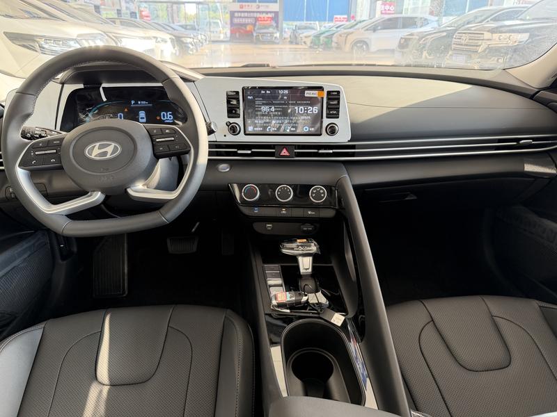Hyundai Elantra N line, 2025 — фото 5 из 10