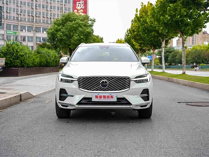 Volvo XC60, 2026 — фото 2 из 9