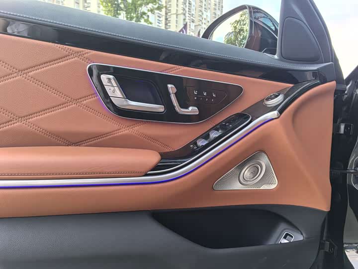 Mercedes-Benz Maybach S-Class, 2025 — фото 7 из 9