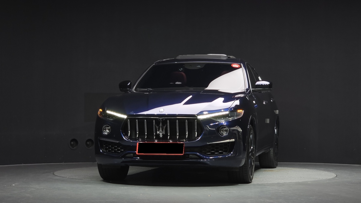 Maserati Levante, 2022 — фото 3 из 12