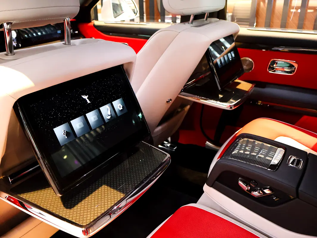 Rolls-Royce Ghost, 2025 — фото 8 из 10