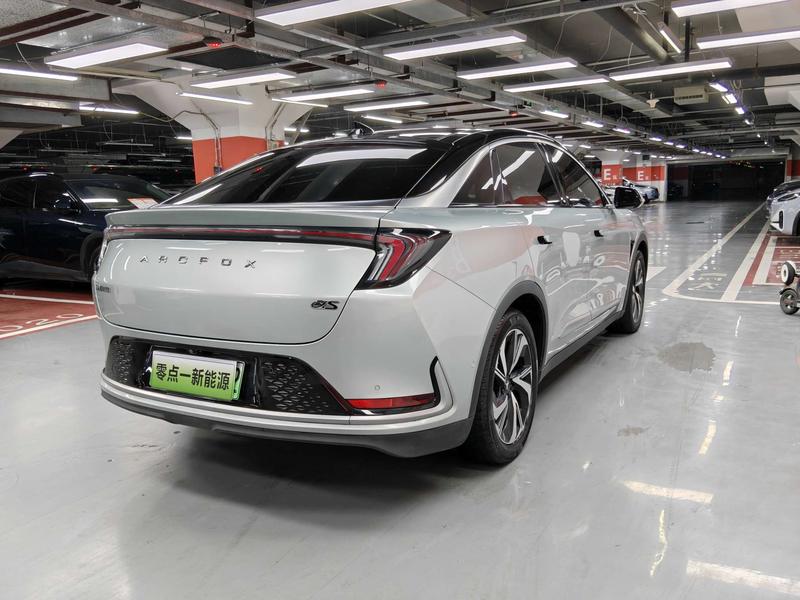 BAIC Arcfox Alpha S, 2023 — фото 7 из 11