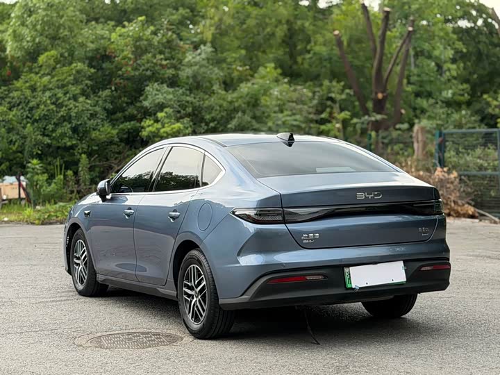 BYD Seal 05 DM-i Hybrid, 2025 — фото 6 из 9