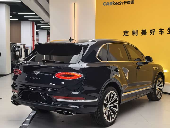 Bentley Bentayga, 2022 — фото 5 из 12