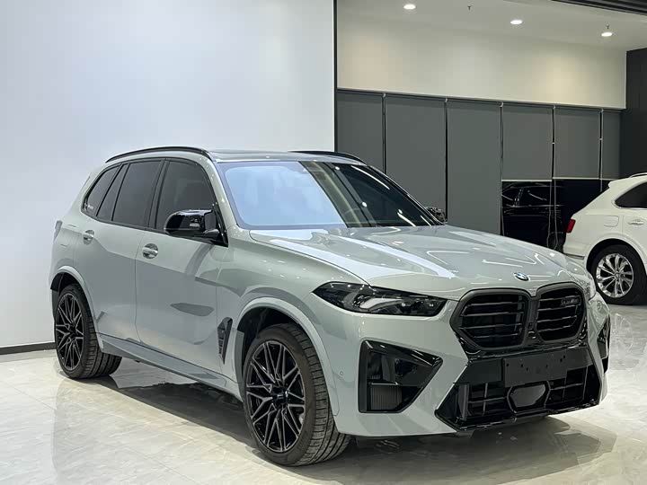 BMW X5 M, 2025 — фото 3 из 9