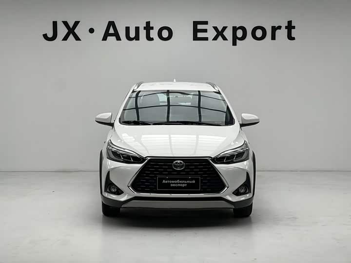 Toyota Yaris L Hatchback, 2022 — фото 2 из 9