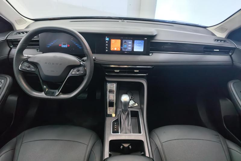 Roewe i5, 2025 — фото 8 из 12