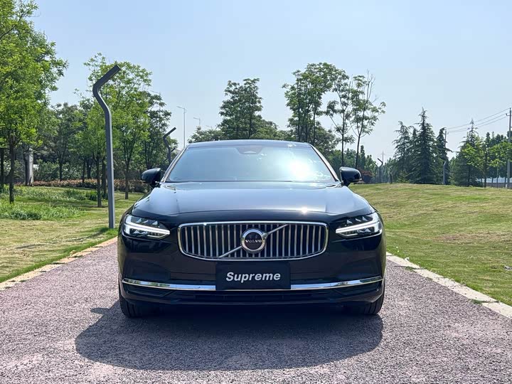 Volvo S90, 2022 — фото 2 из 9