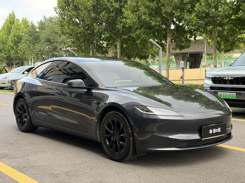Tesla Model 3, 2024 — фото 3 из 9