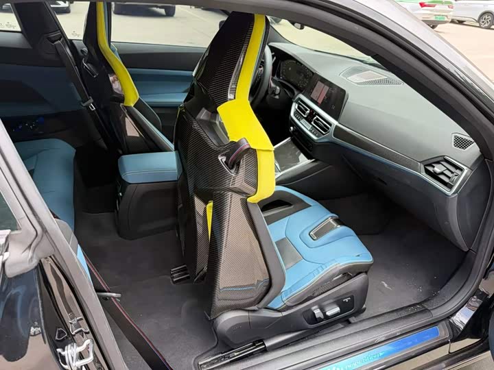 BMW M4, 2022 — фото 3 из 9
