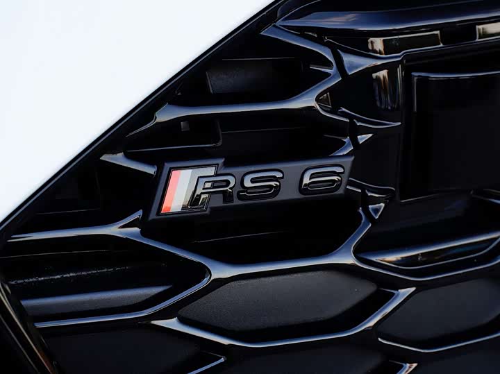Audi RS 6, 2025 — фото 6 из 9