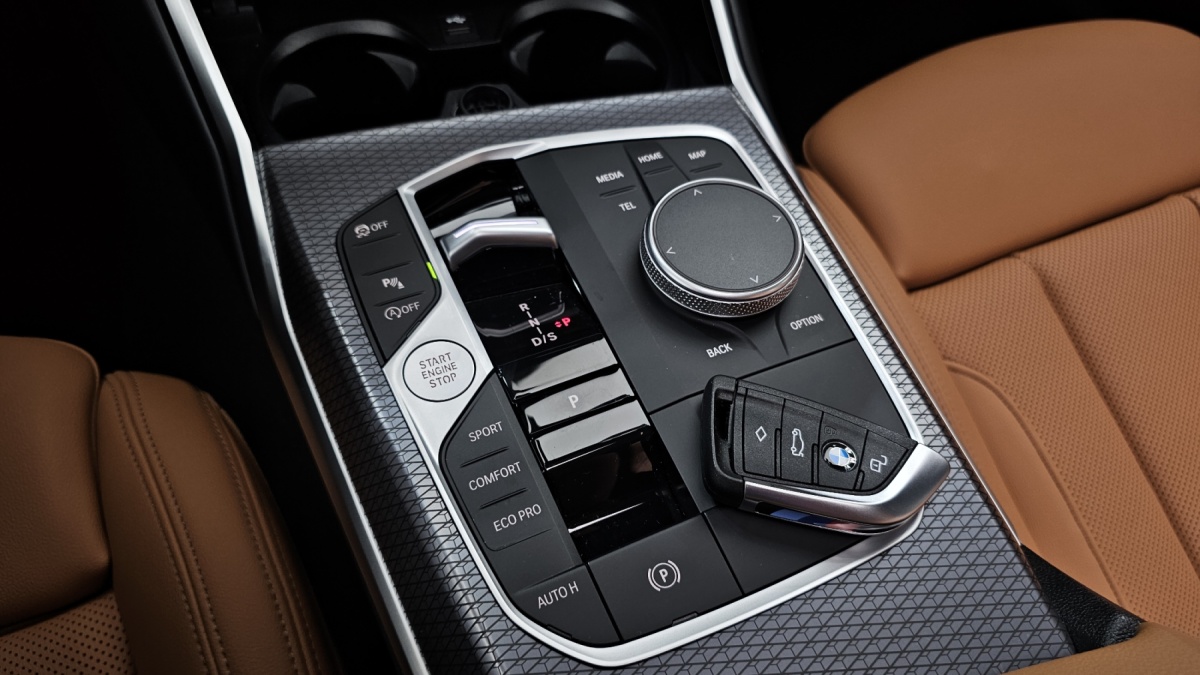 BMW 3 Series, 2025 — фото 4 из 12