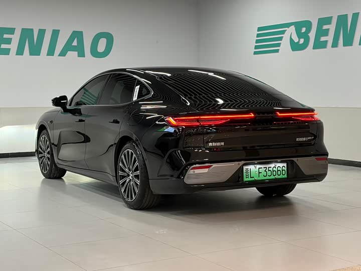 Geely Galaxy Starshine 8 EM-i, 2025 — фото 4 из 9
