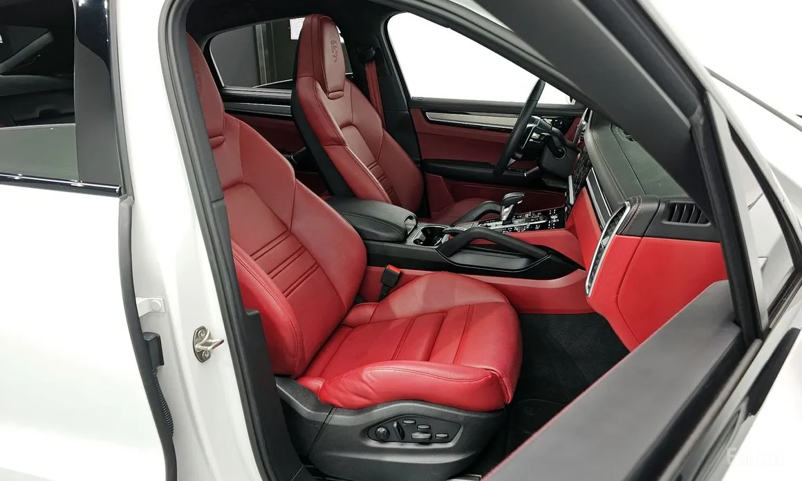 Porsche Cayenne, 2023 — фото 10 из 12