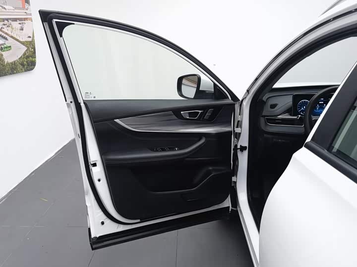 Chery Tiggo 8 Plus, 2021 — фото 8 из 9