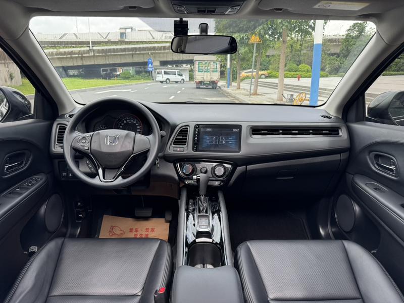 Honda Vezel, 2022 — фото 8 из 12
