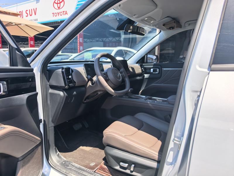 Wuling Starlight 560, 2025 — фото 6 из 9