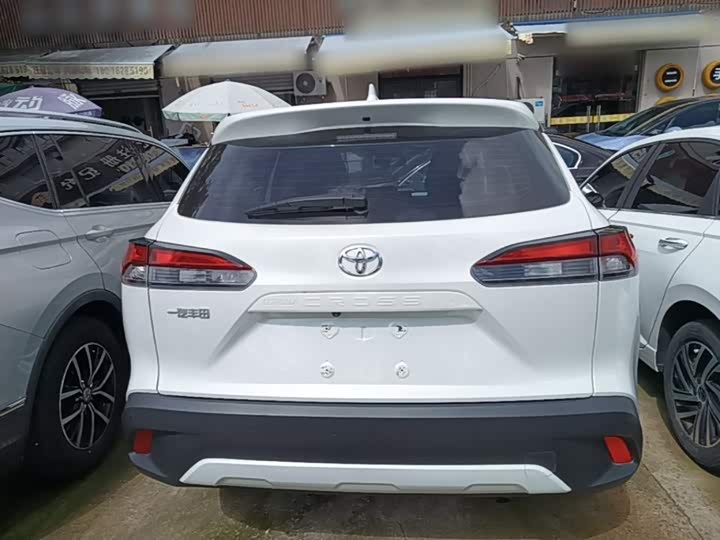 Toyota Corolla Cross, 2023 — фото 6 из 9