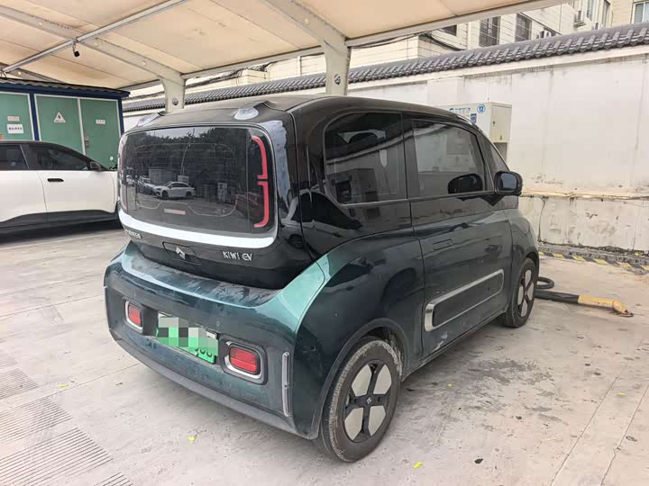 Baojun KiWi EV, 2022 — фото 4 из 9