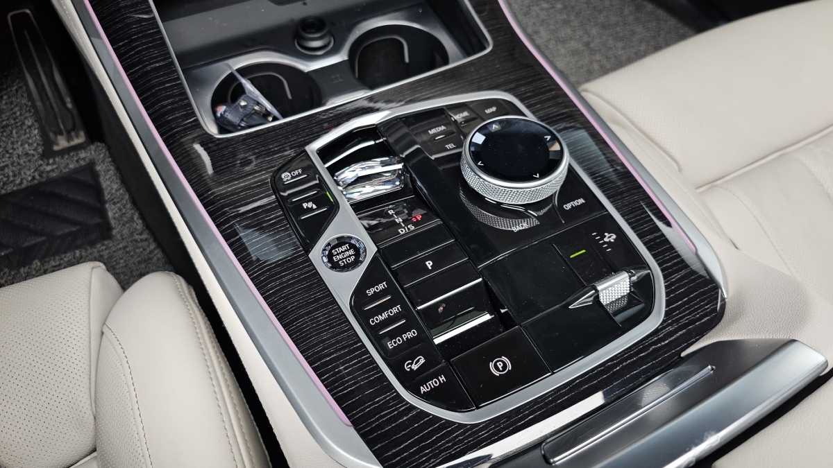 BMW X5, 2025 — фото 9 из 12