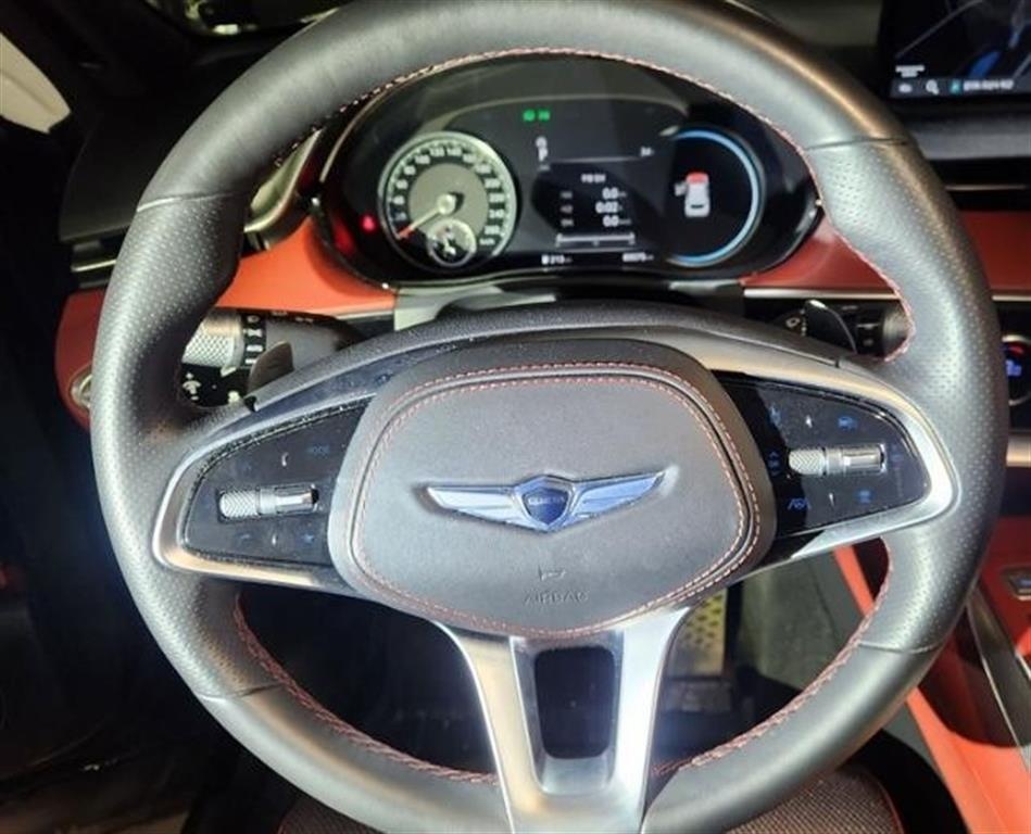 Genesis GV70, 2022 — фото 4 из 5