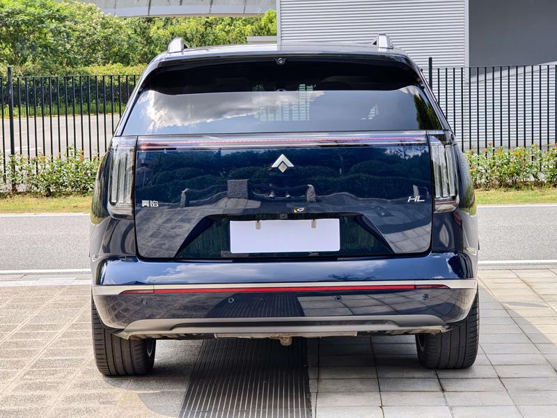 GAC Hyptec HL, 2025 — фото 6 из 12