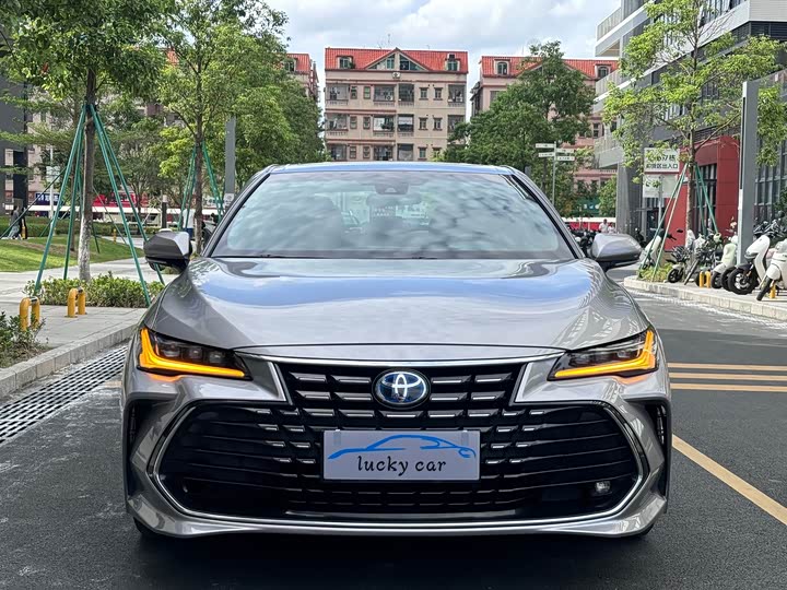 Toyota Avalon, 2023 — фото 2 из 9