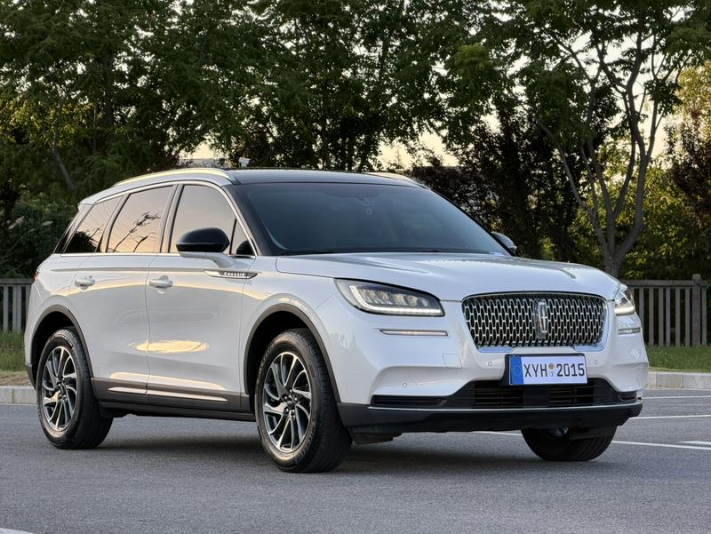 Lincoln Corsair, 2022 — фото 3 из 12