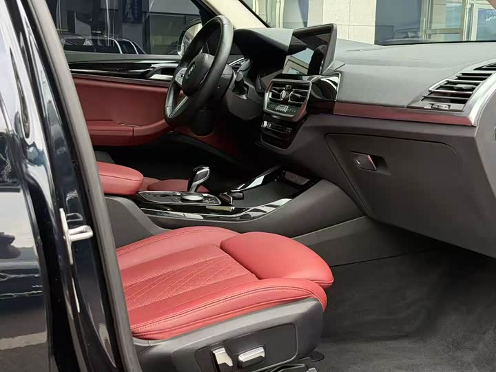 BMW X3, 2022 — фото 7 из 9